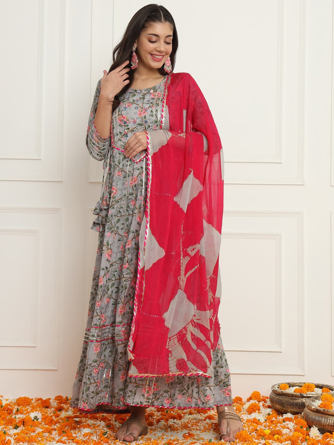 

Meeranshi Floral Printed Panelled Gotta Patti Kurta With Trousers & Dupatta, Grey
