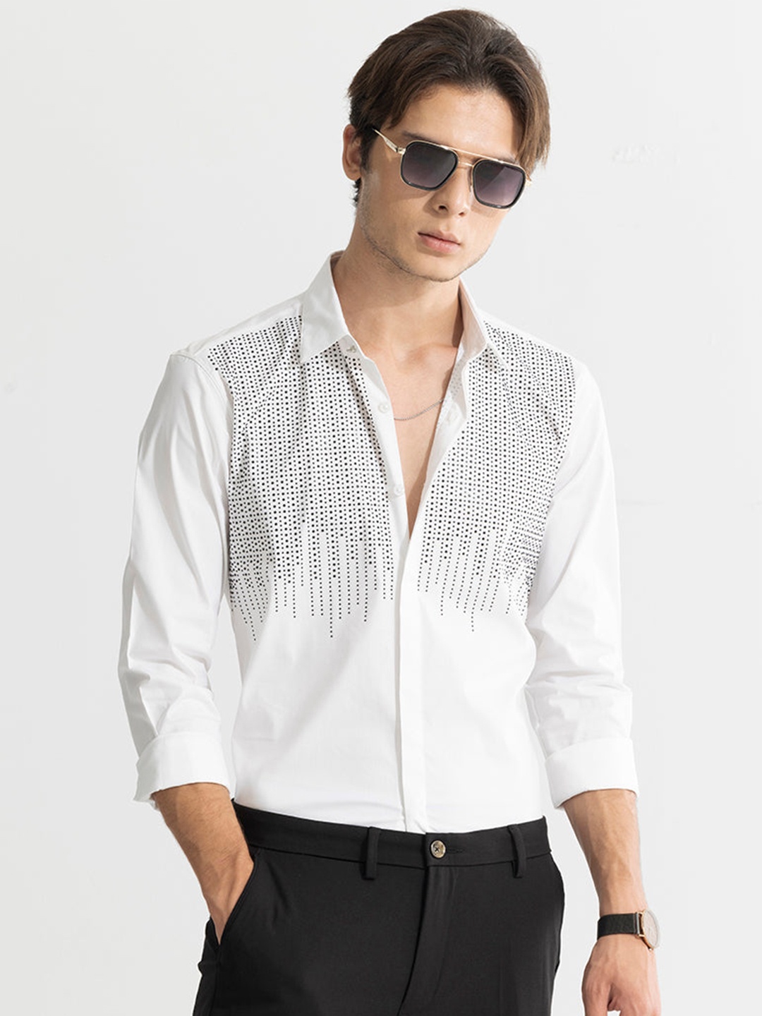

Snitch White & Black Classic Slim Fit Embellished Pure Cotton Casual Shirt