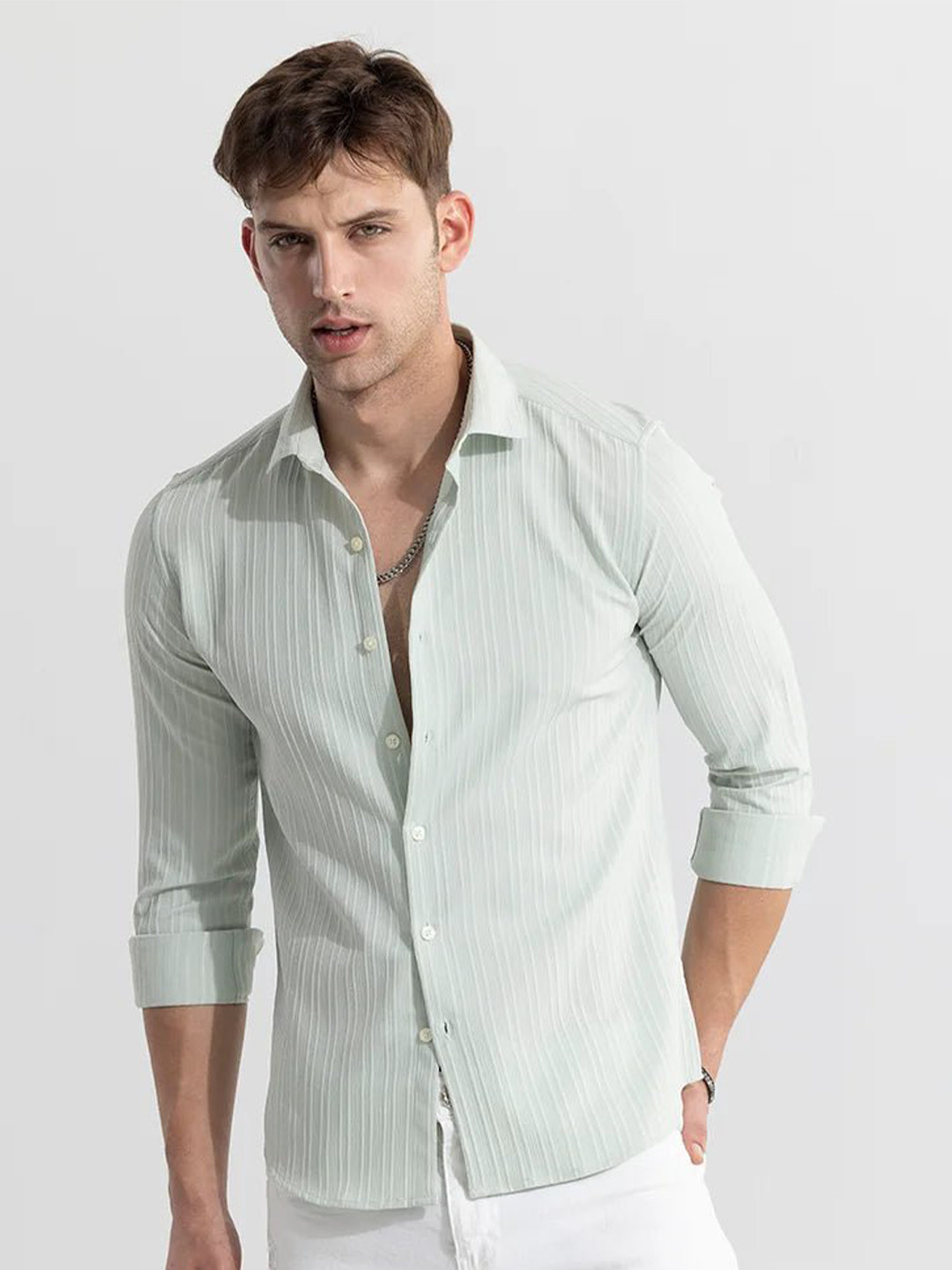 

Snitch Green Self Design Classic Slim Fit Casual Shirt