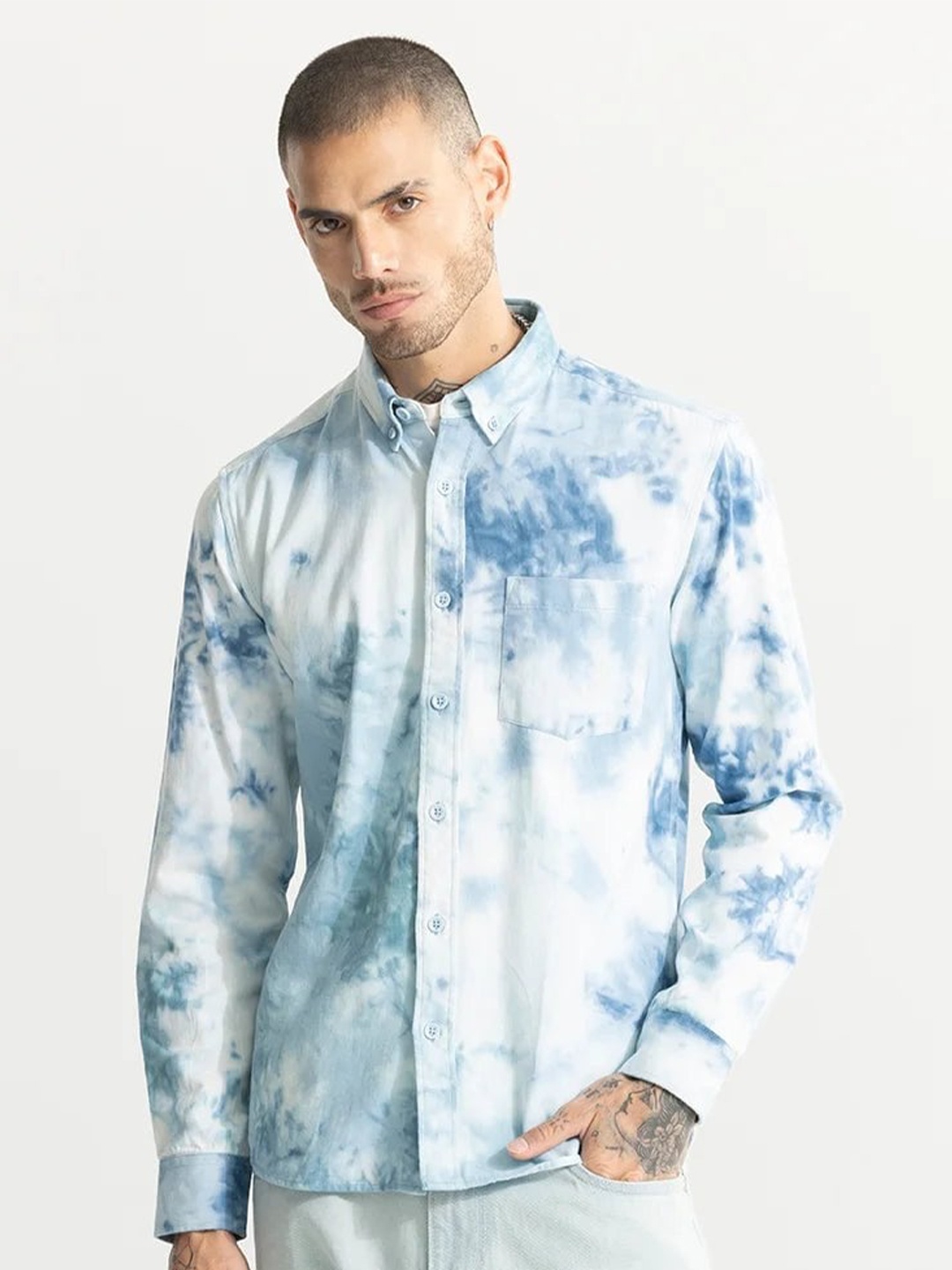 

Snitch Blue Classic Slim Fit Abstract Printed Pure Cotton Casual Shirt