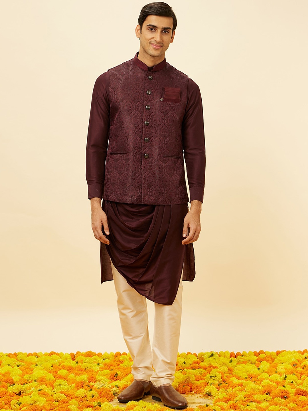 

Manyavar Ethnic Motifs Printed Mandarin Collar Sleeveless Nehru Jacket, Purple