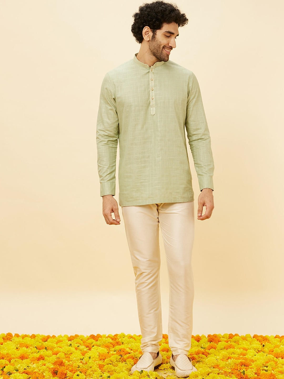 

Manyavar Checked Mandarin Collar Cotton Straight Short Kurta, Green