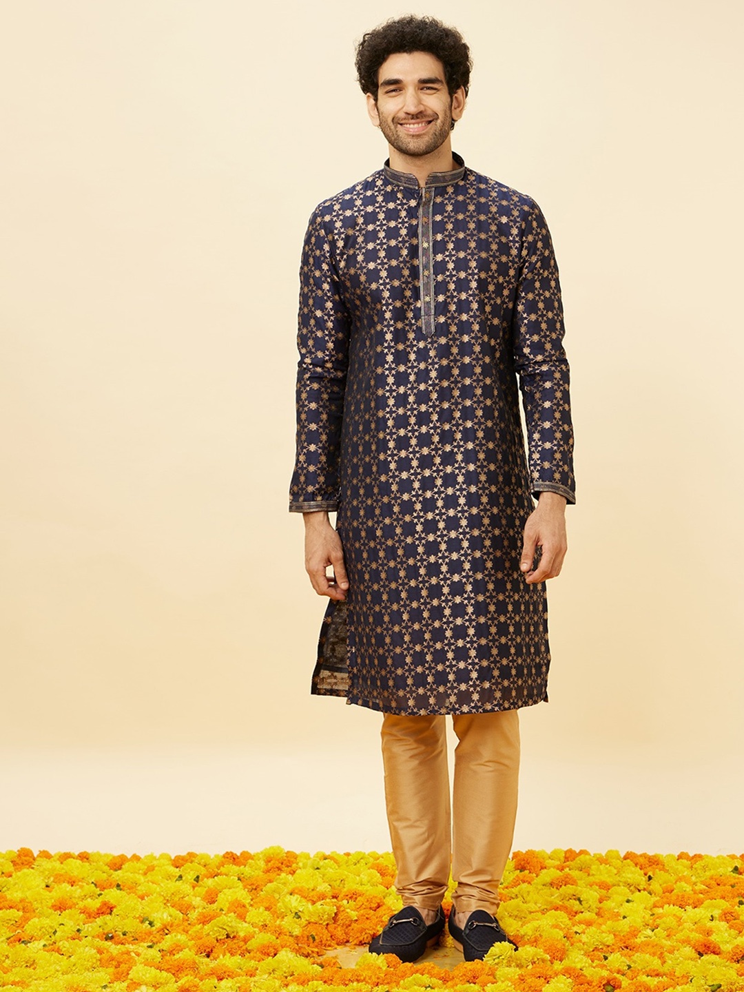 

Manyavar Ethnic Motifs Printed Mandarin Collar Kurta With Churidar, Blue