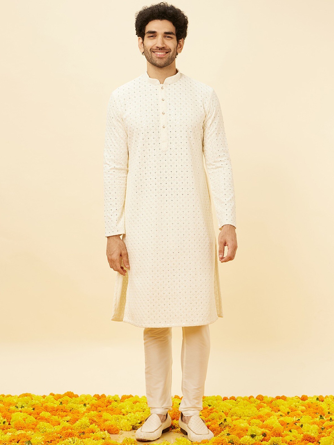 

Manyavar Floral Embroidered Mandarin Collar Pastels Straight Kurta with Pyjamas, Cream