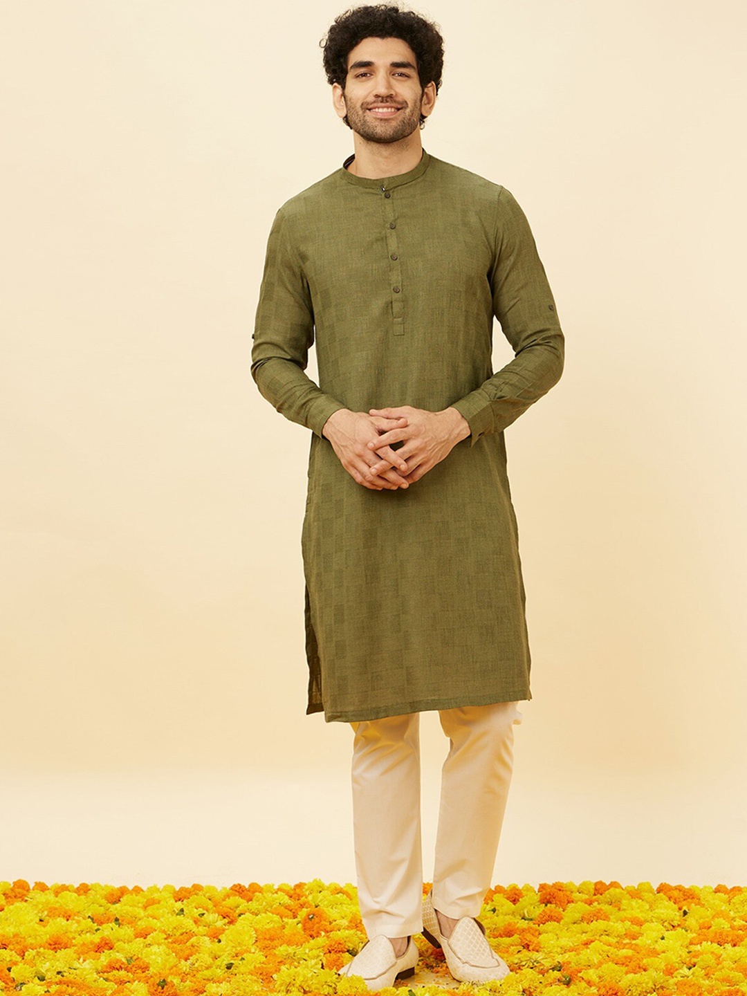 

Manyavar Woven Design Mandarin Collar Regular Kurta with Pyjamas, Green