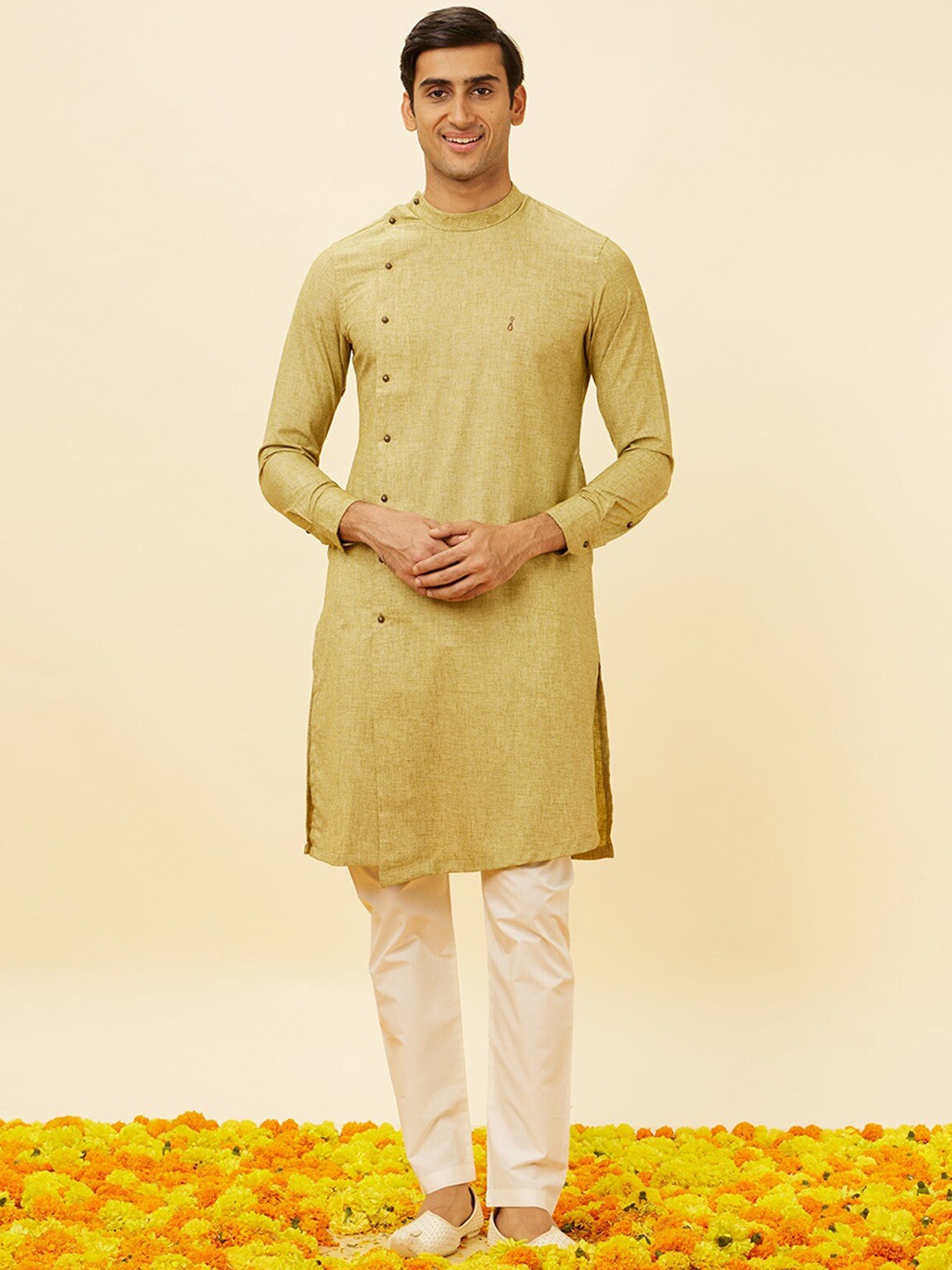 

Manyavar Woven Design Band Collar Regular Kurta With Pyjamas, Green