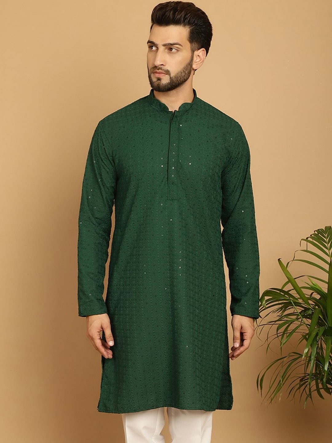 

Armaan Ethnic Geometric Embroidered Sequinned Pure Cotton Kurta, Green