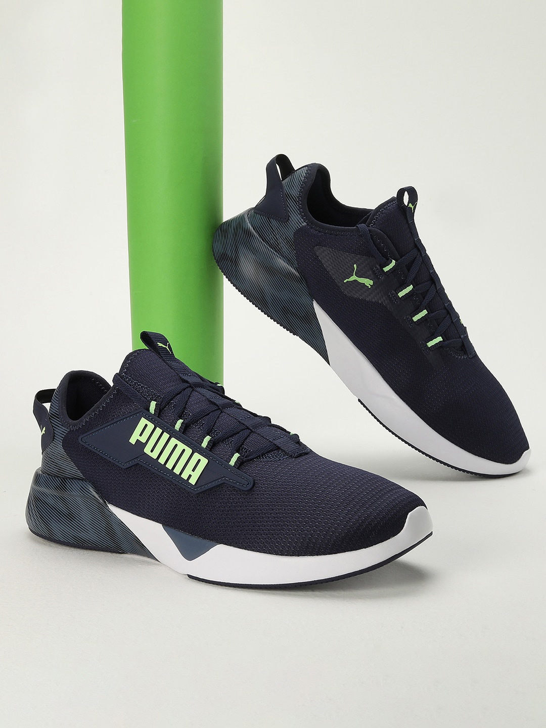 

Puma Unisex Retaliate 2 Hyperwave Running Shoes, Blue