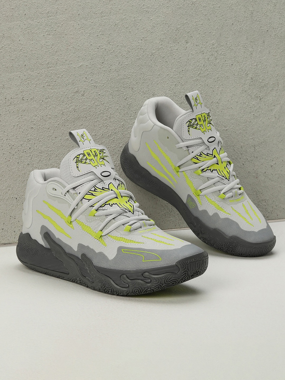 

Puma Unisex MB.03 Hills Basketball Shoes, Grey
