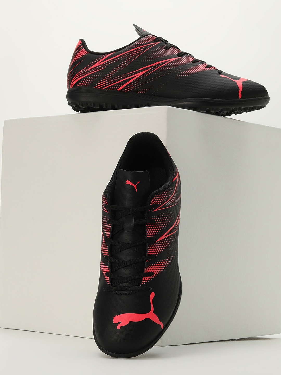 

Puma Men ATTACANTO TT Football Shoes, Black