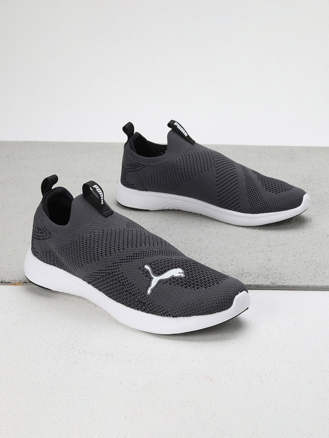 

Puma Men Softride Gush Running Slip On Shoes, Grey