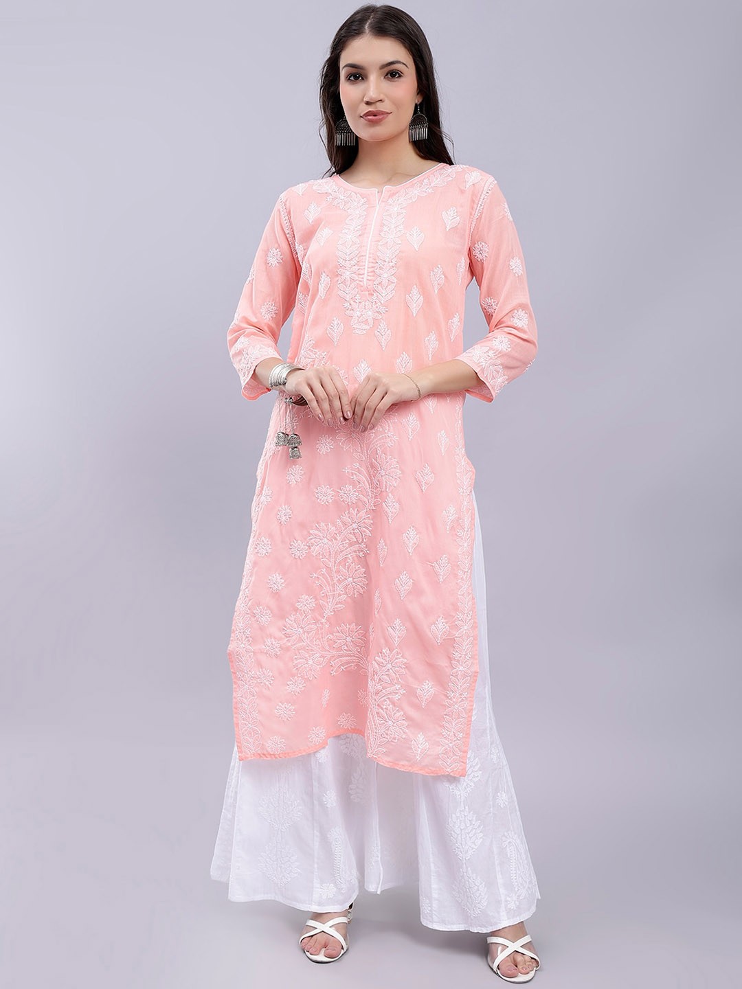 

Seva Chikan Ethnic Motifs Embroidered Chikankari Straight Kurta, Peach
