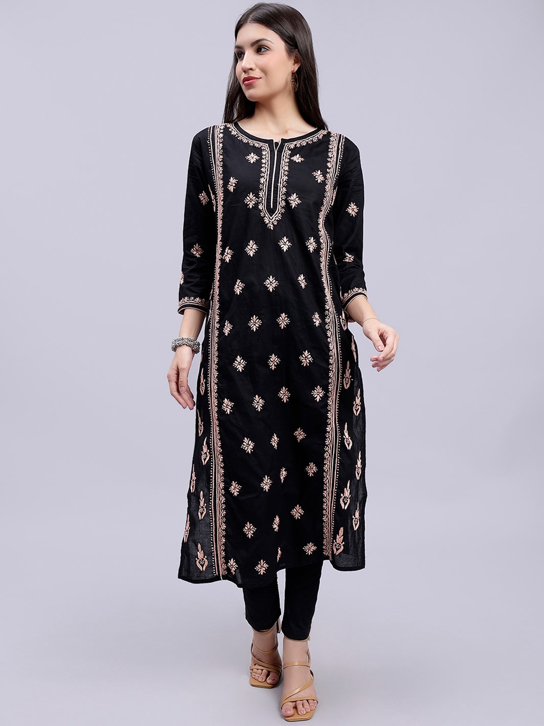 

Seva Chikan Ethnic Motifs Embroidered Lucknowi Chikankari Cotton Kurta, Peach