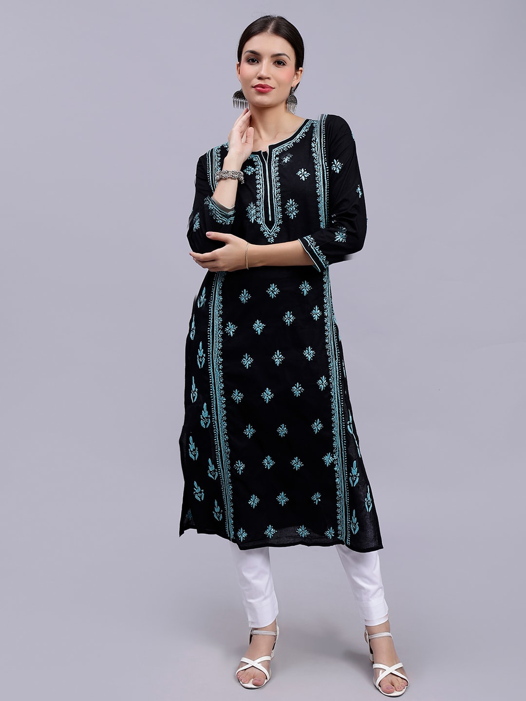 

Seva Chikan Ethnic Motifs Embroidered Lucknowi Chikankari Cotton Kurta, Turquoise blue