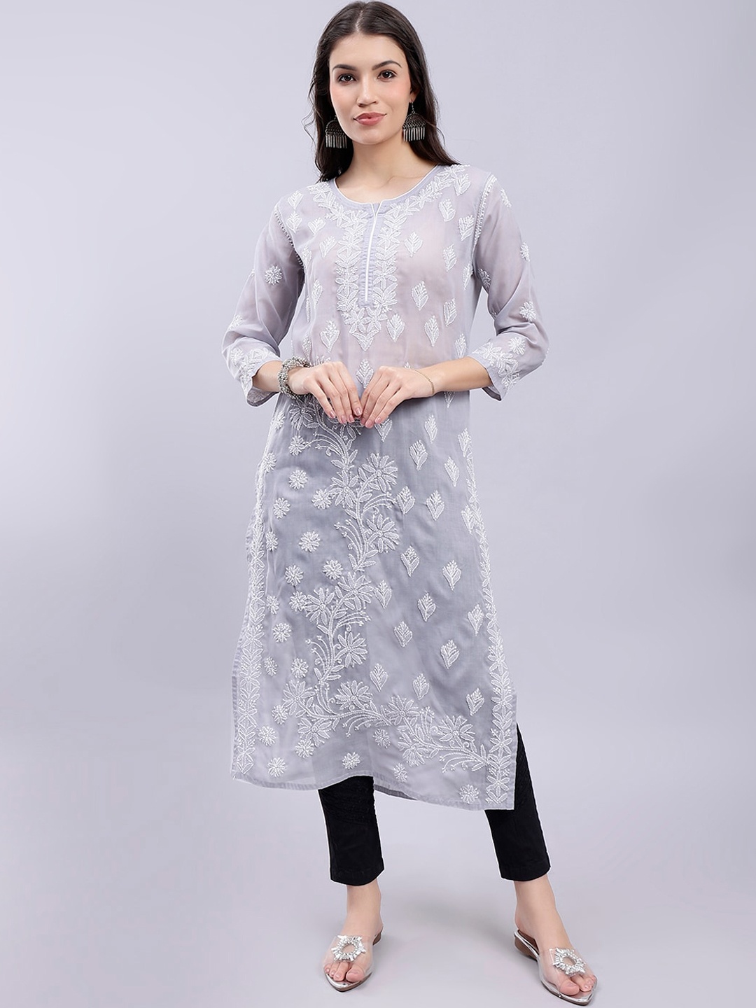 

Seva Chikan Ethnic Motifs Embroidered Lucknowi Chikankari Cotton Kurta, Grey