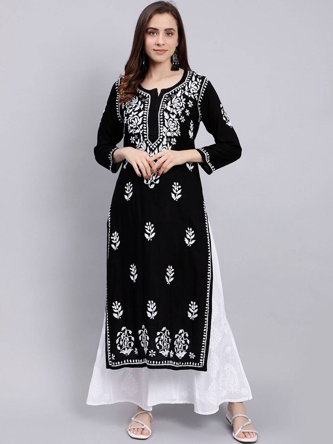 

Seva Chikan Ethnic Motifs Embroidered Chikankari Straight Kurta, Black
