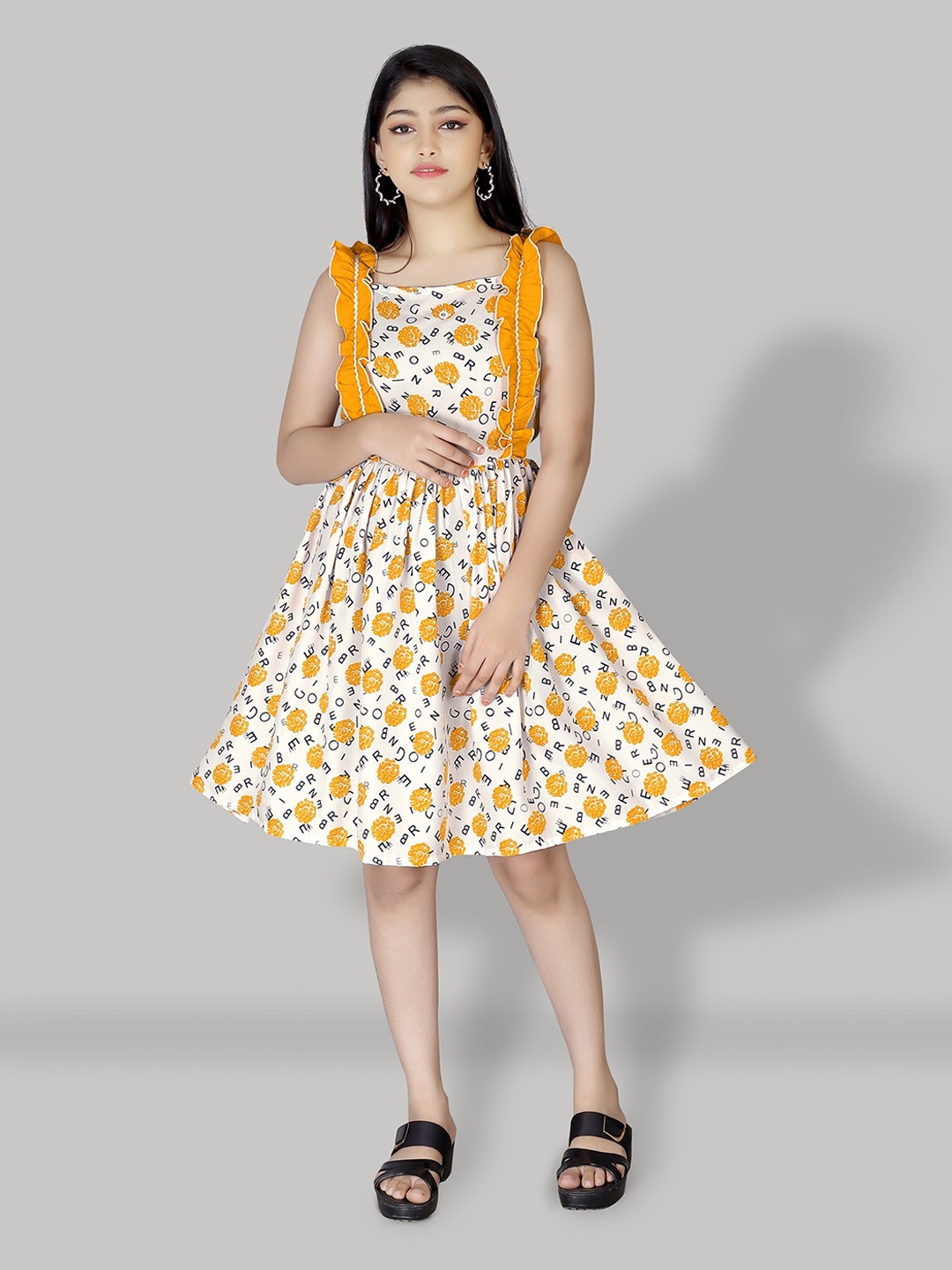 

R K MANIYAR Girls Typography Printed Ruffled Fit & Flare Dress, White