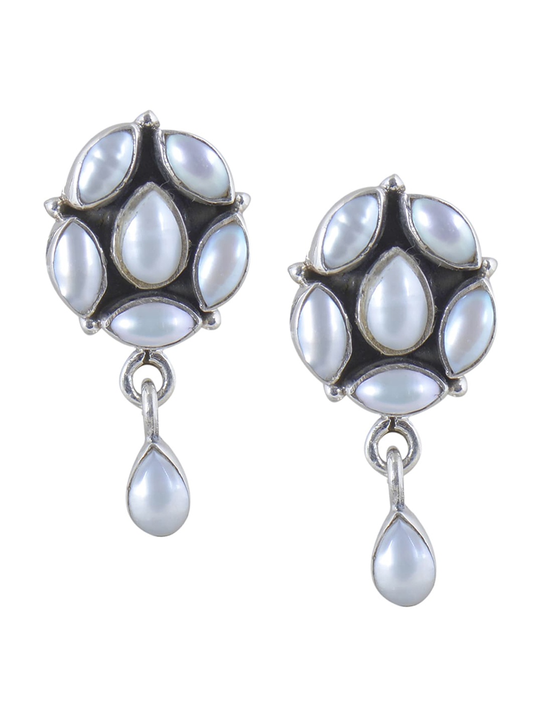 

Silverwala 92.5 Silver Pearl Floral Drop Earring