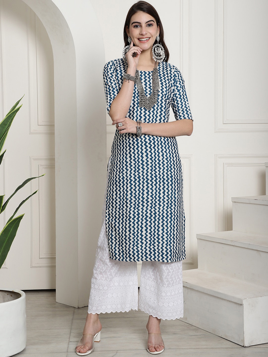 

7Threads Geometric Printed Straight Kurta, Blue