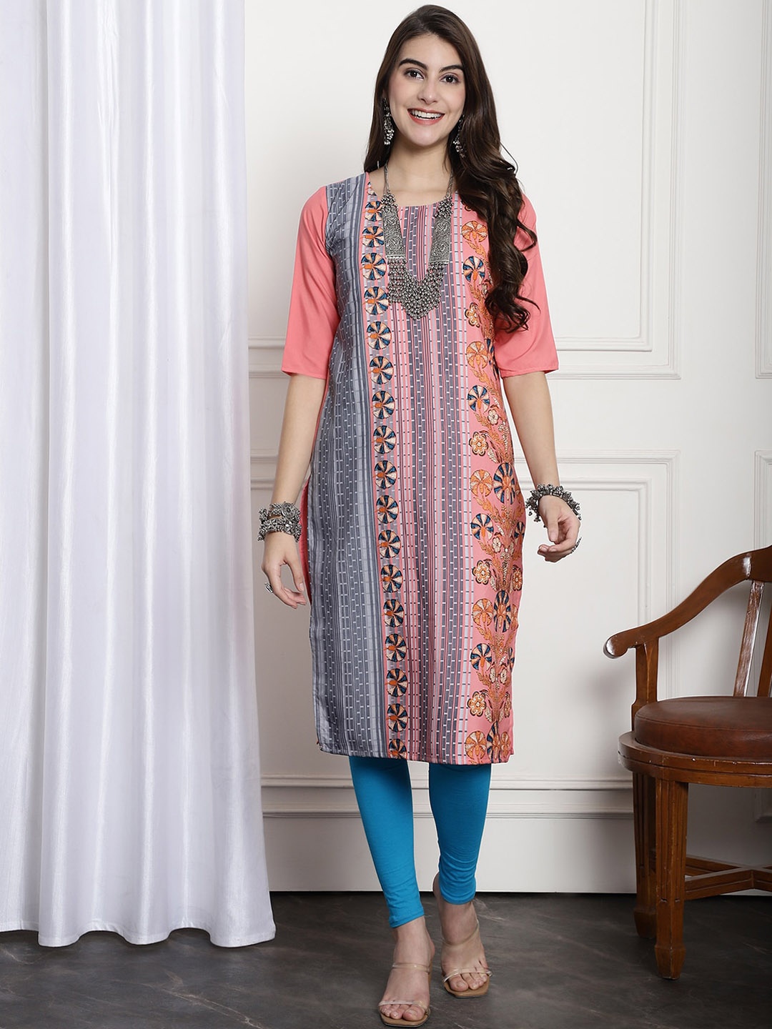 

7Threads Ethnic Motifs Printed Round Neck Short Sleeves Crepe Straight Kurta, Pink