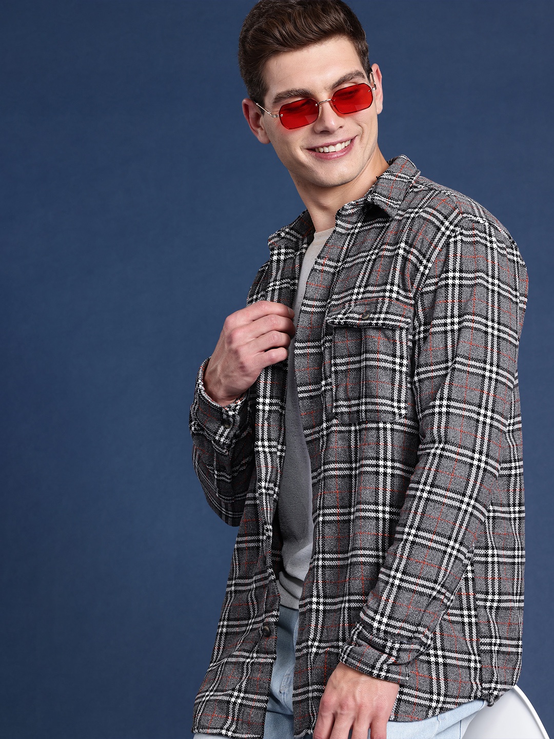 

Mast & Harbour Men Checked Oversized Casual Shirt, Grey