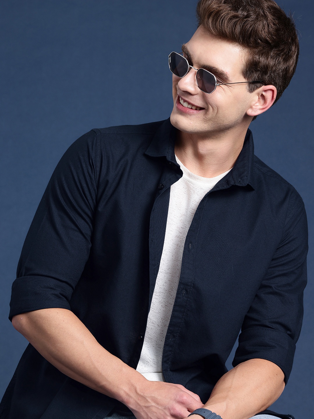 

Mast & Harbour Men Regular Fit Solid Casual Shirt, Navy blue