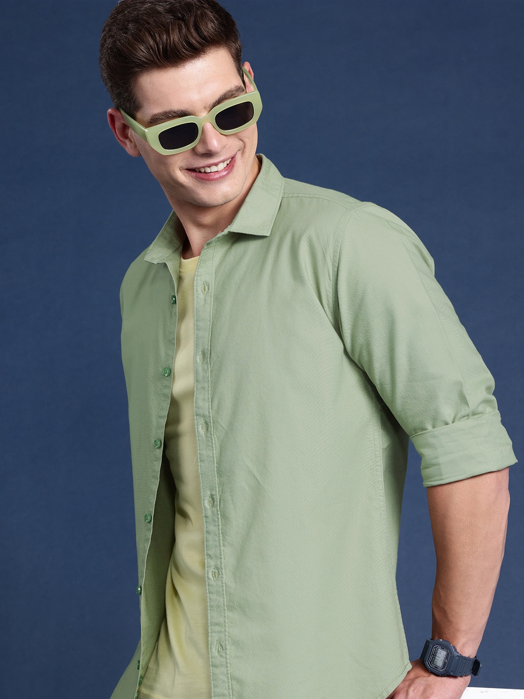 

Mast & Harbour Men Regular Fit Solid Casual Shirt, Green