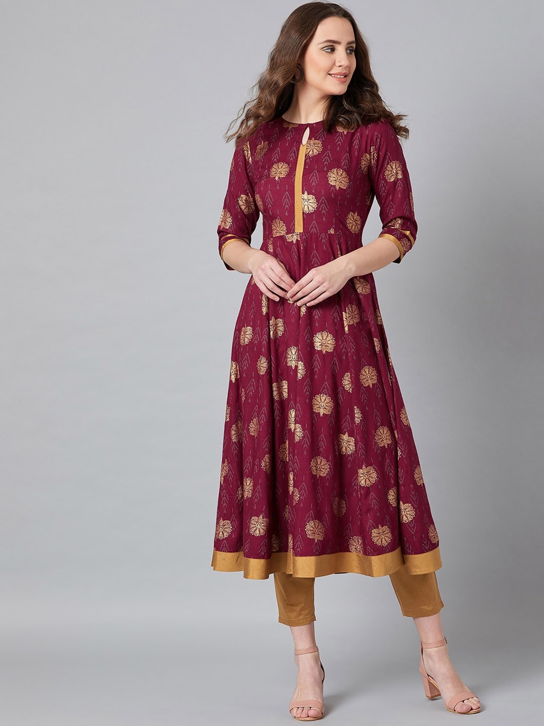 

PANIT Maroon Ethnic Motifs Printed Keyhole Neck Anarkali Kurta