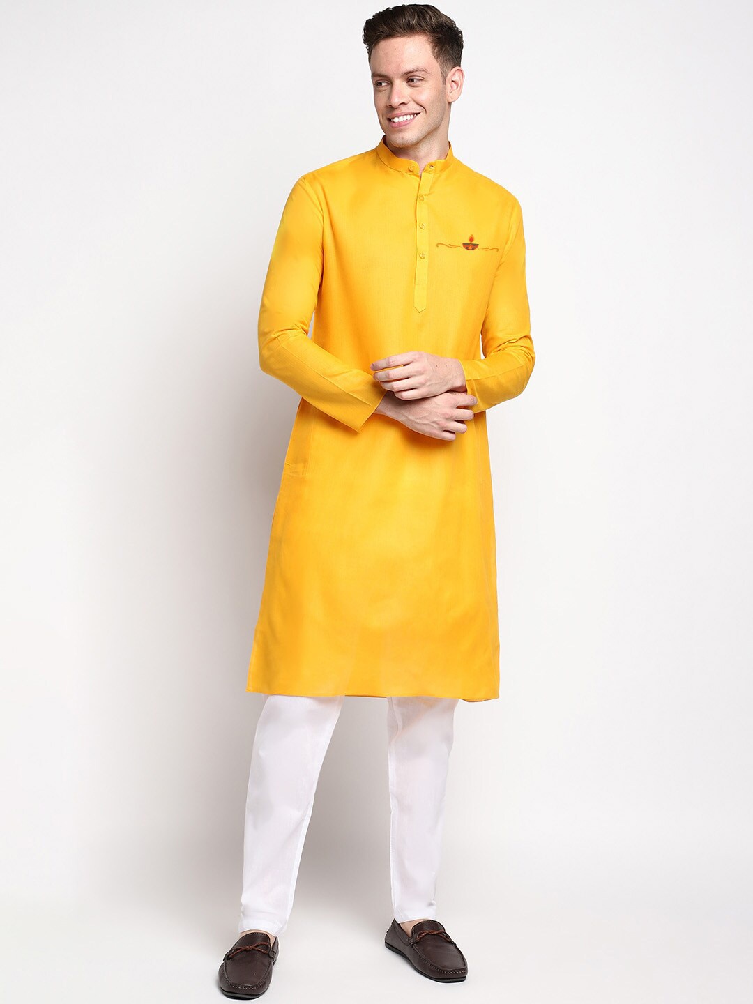 

DEVOILER Ethnic Motifs Printed Regular Band Collar Kurta With Pyjamas, Yellow