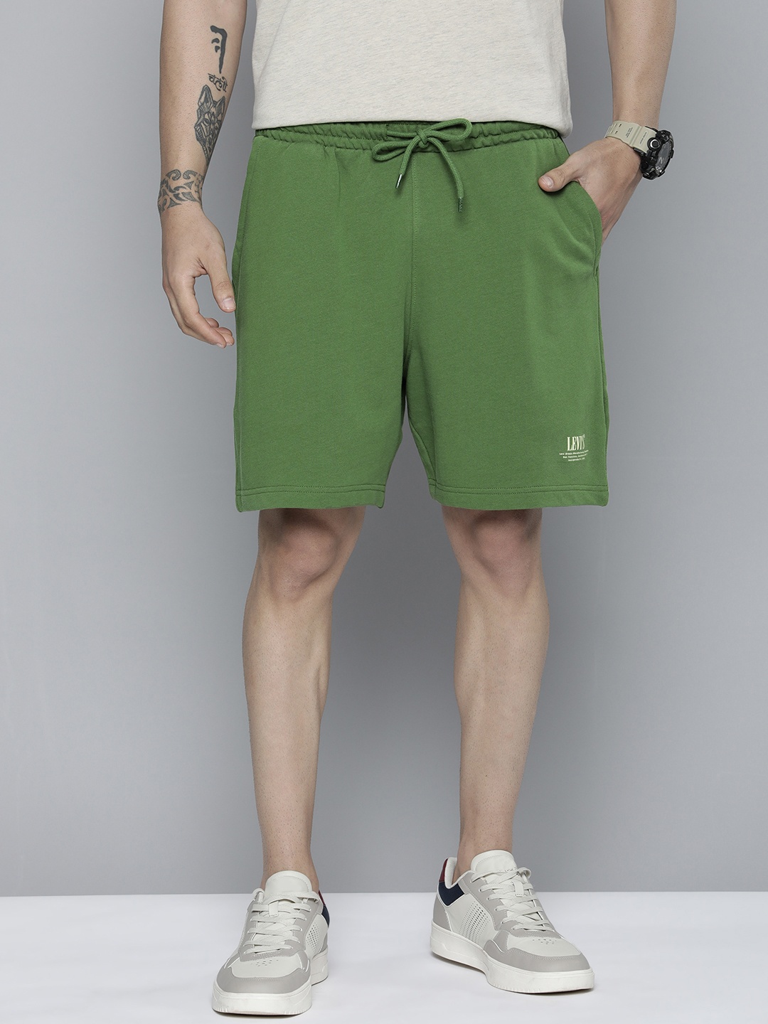 

Levis Men Pure Cotton Shorts, Green