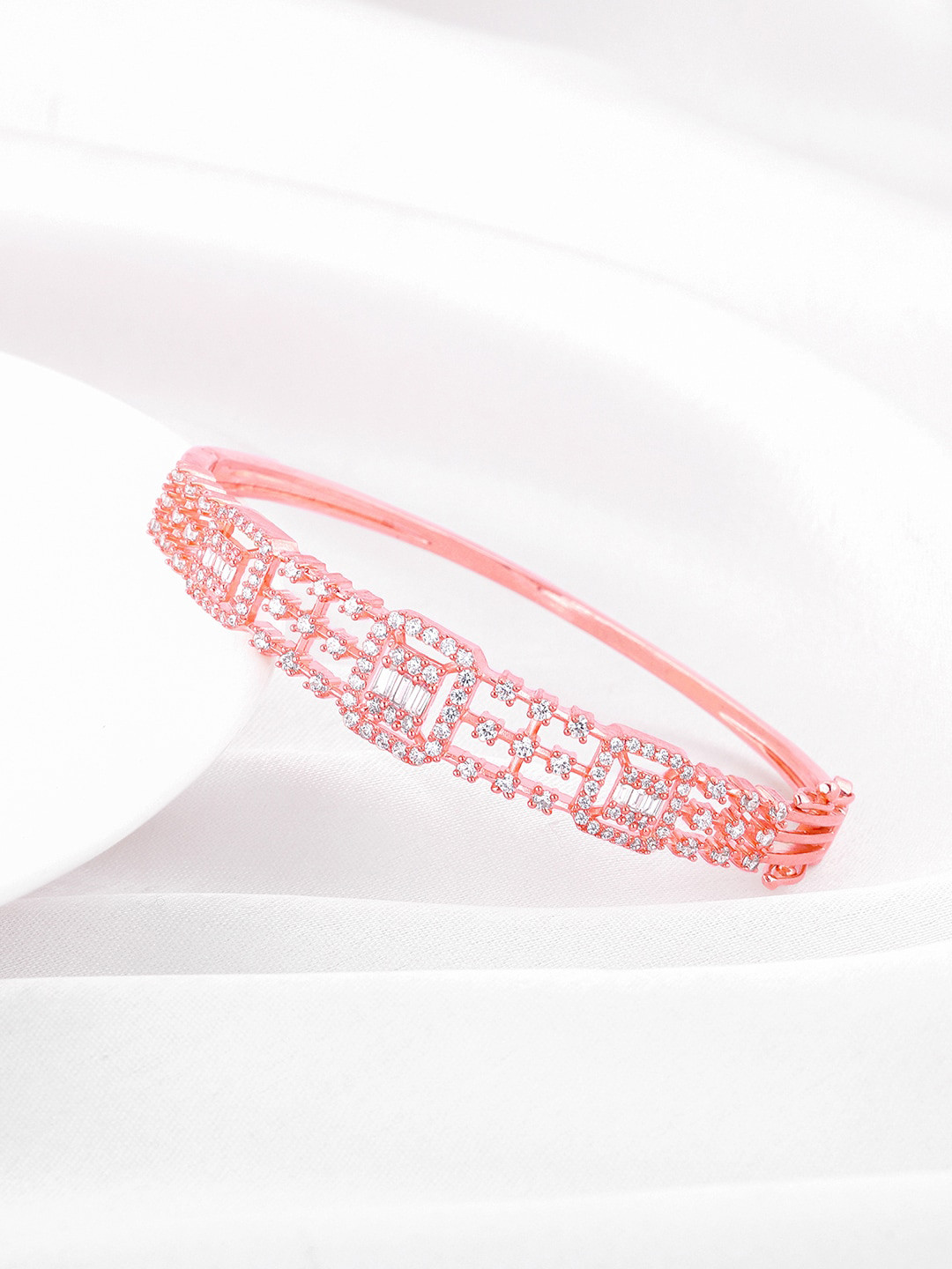 

GIVA 925 Sterling Silver Rose Gold-Plated Cubic Zirconia-Studded Bangle-Style Bracelet