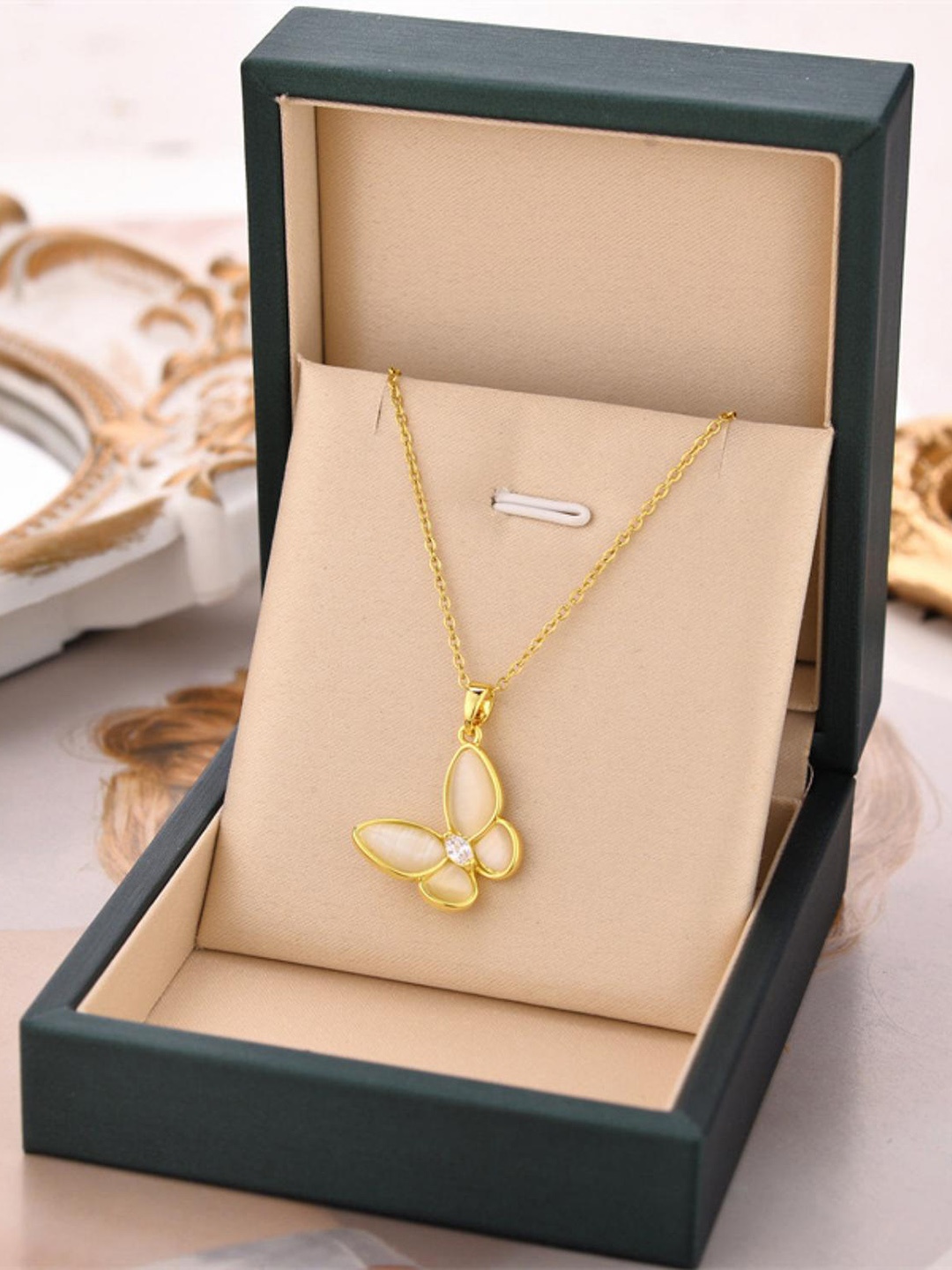 

MYKI Gold-Plated CZ Studded Pendant