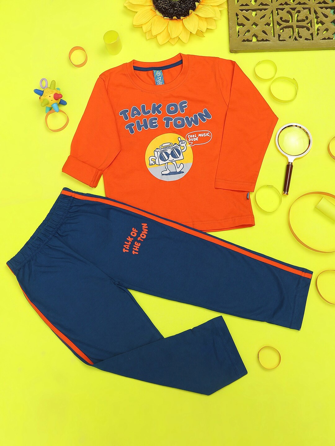 

V-Mart Boys Printed T-shirt with Pyjamas, Orange