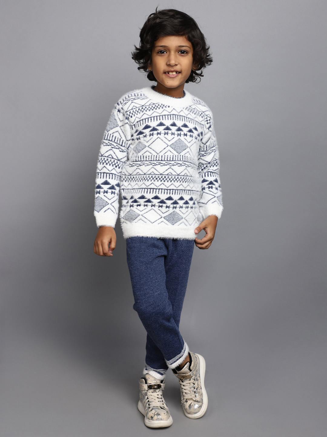 

V-Mart Boys Self Design Sweater with Trouser, White