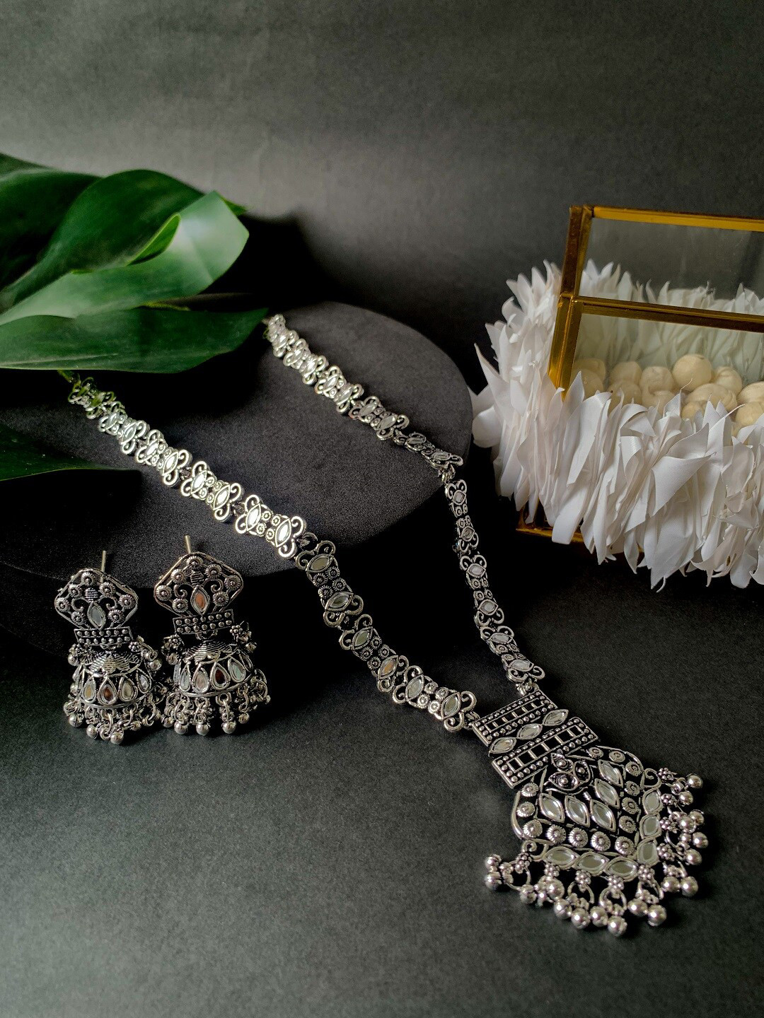 

I Jewels Silver-Plated Traditional Kundan & Pearl Drop Jewellery Set