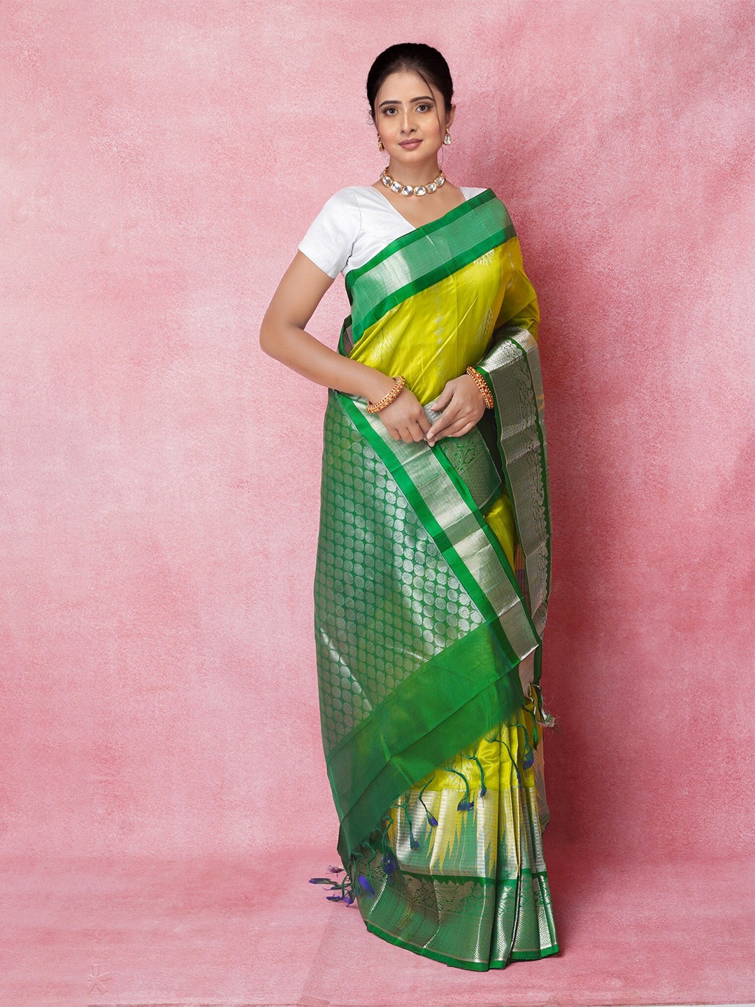 

Unnati Silks Ethnic Motifs Woven Design Zari Pure Silk Handloom Kanjeevaram Saree, Lime green