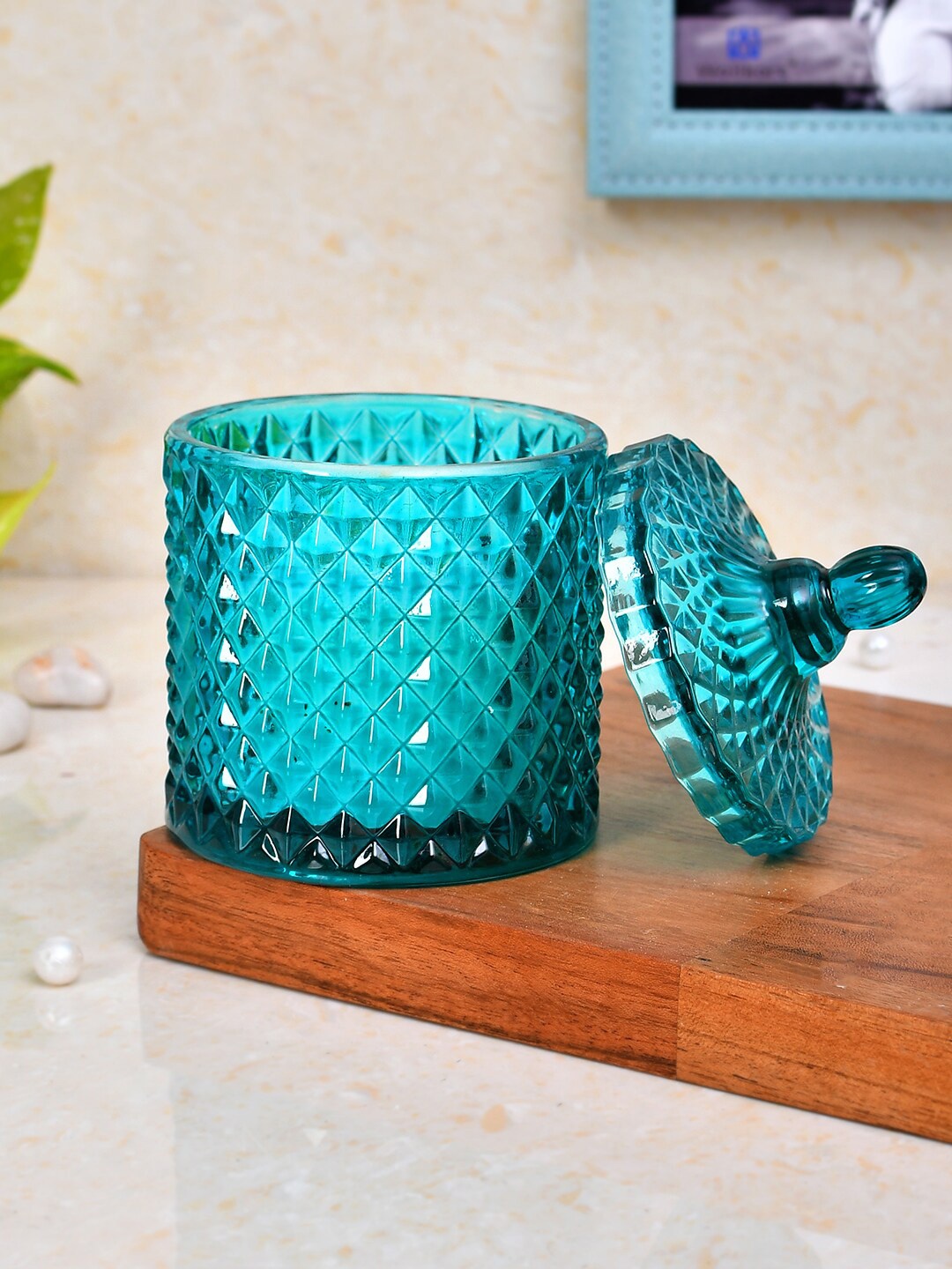 

TAYHAA Blue Textured Scented Candle With Lid