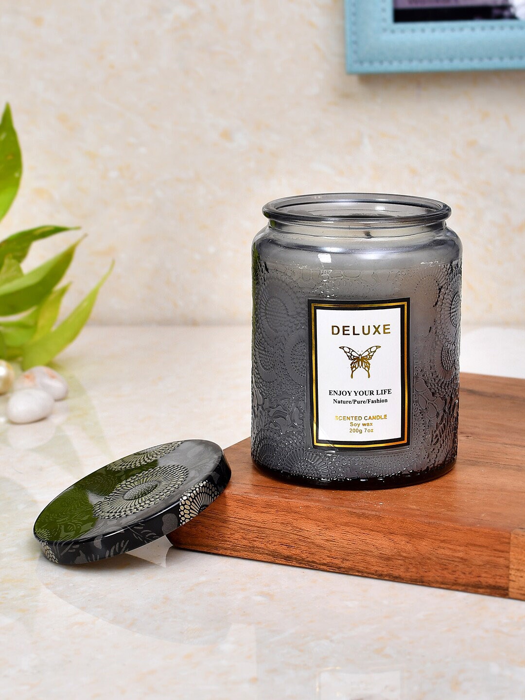 

TAYHAA Grey Textured Tranquil Breeze Scented Candle With Lid