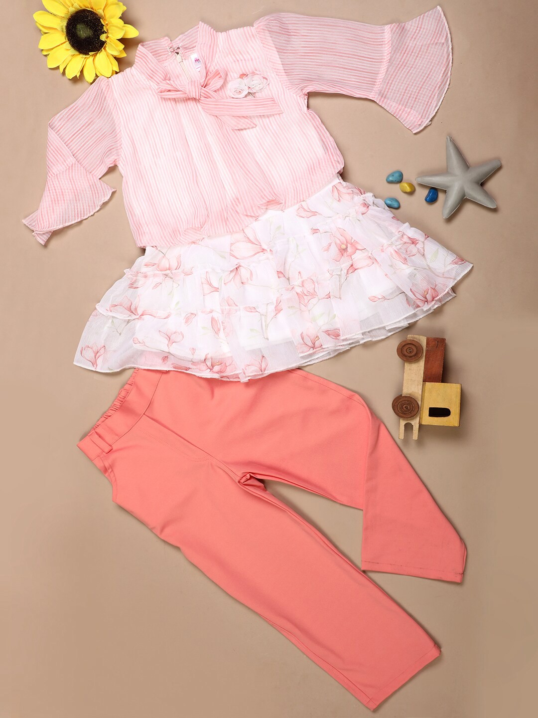 

V-Mart Girls Printed Top with Leggings, Peach