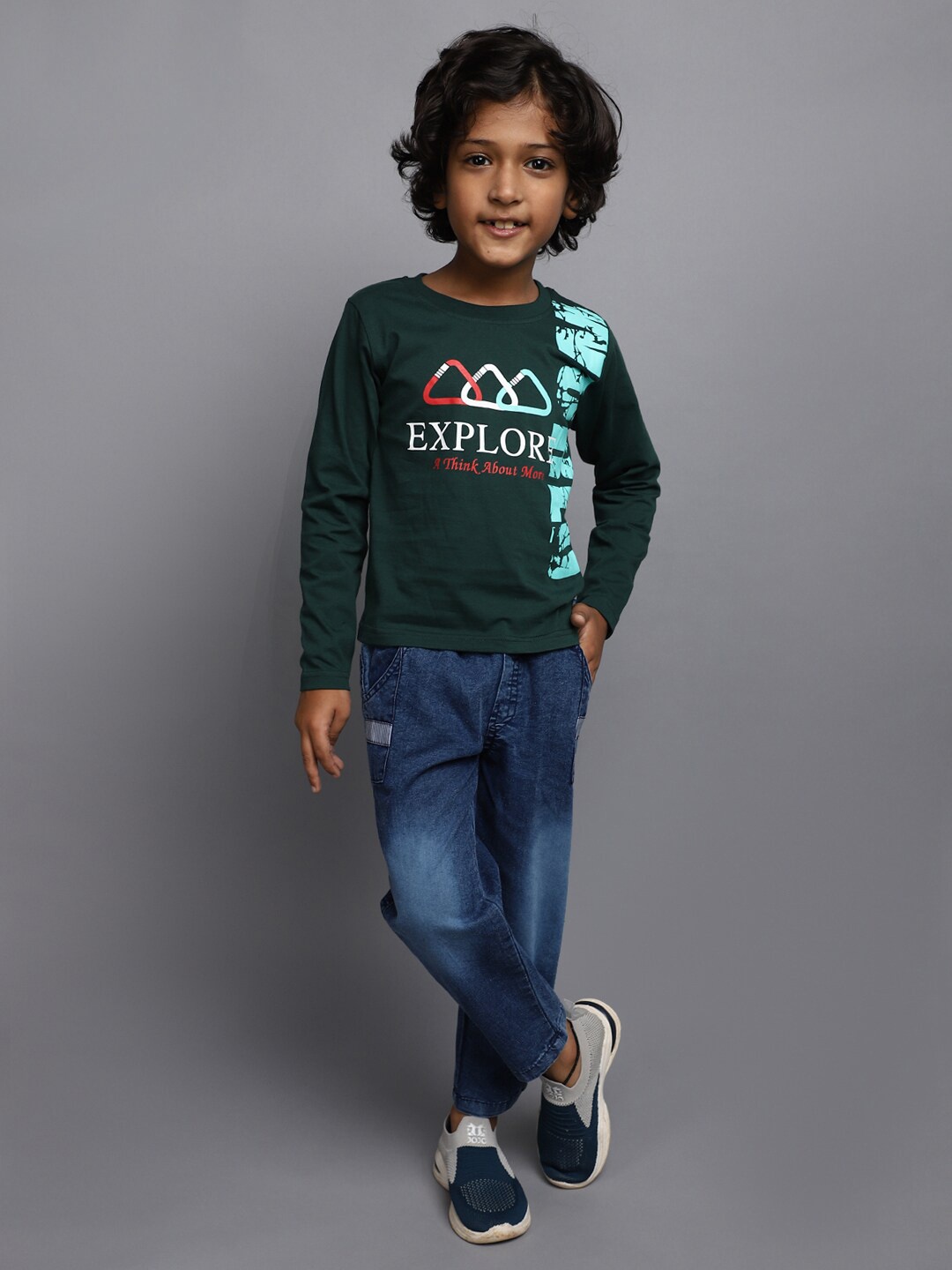 

V-Mart Boys Printed T-shirt With Denim Trousers, Green