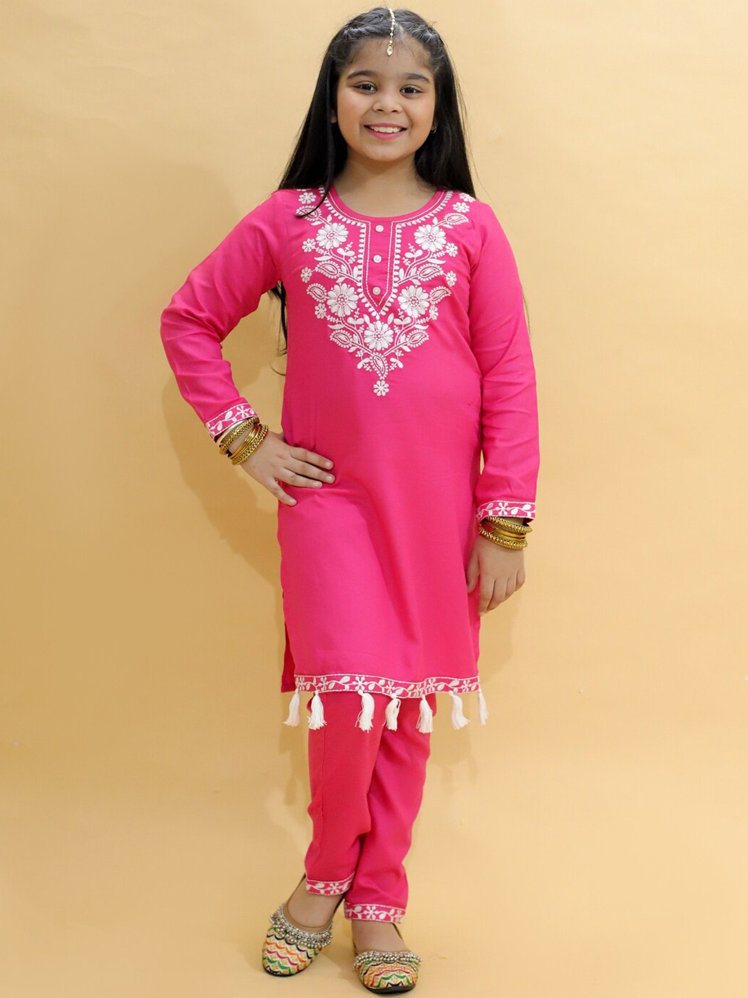 

BAESD Girls Floral Lucknowi Embroidered Regular Kurta with Trousers, Pink