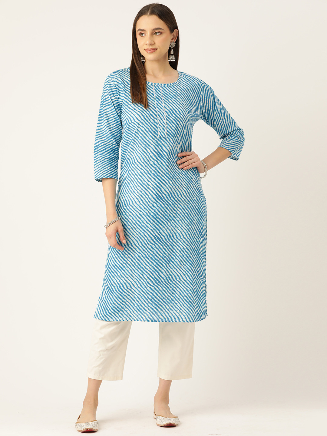 

Molcha Women Leheriya Printed Gotta Patti Kurta, Blue
