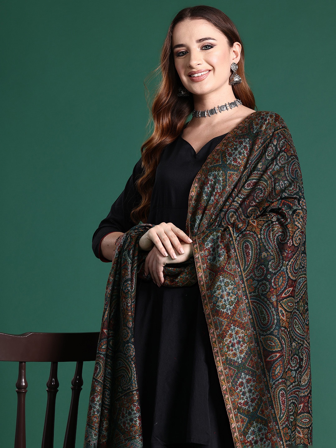 

Sangria Women Paisley Woven Design Shawl, Black