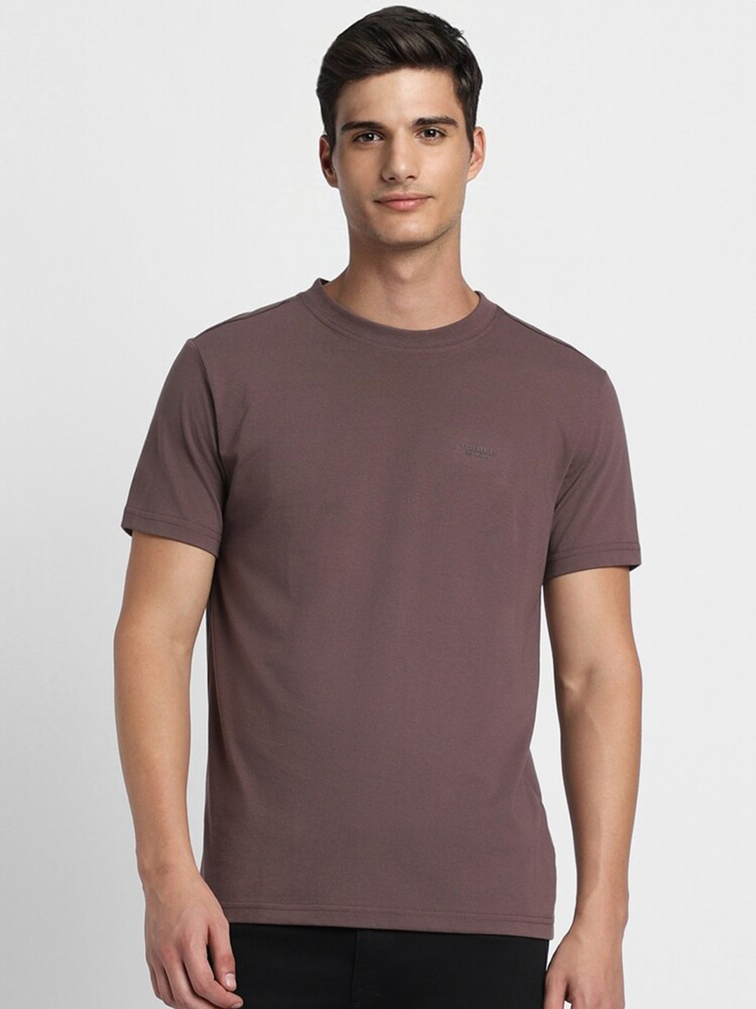 

FOREVER 21 Round Neck Short Sleeves T-shirt, Maroon