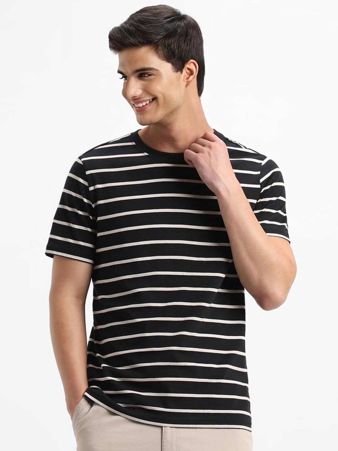 

FOREVER 21 Striped Pure Cotton T-shirt, Black