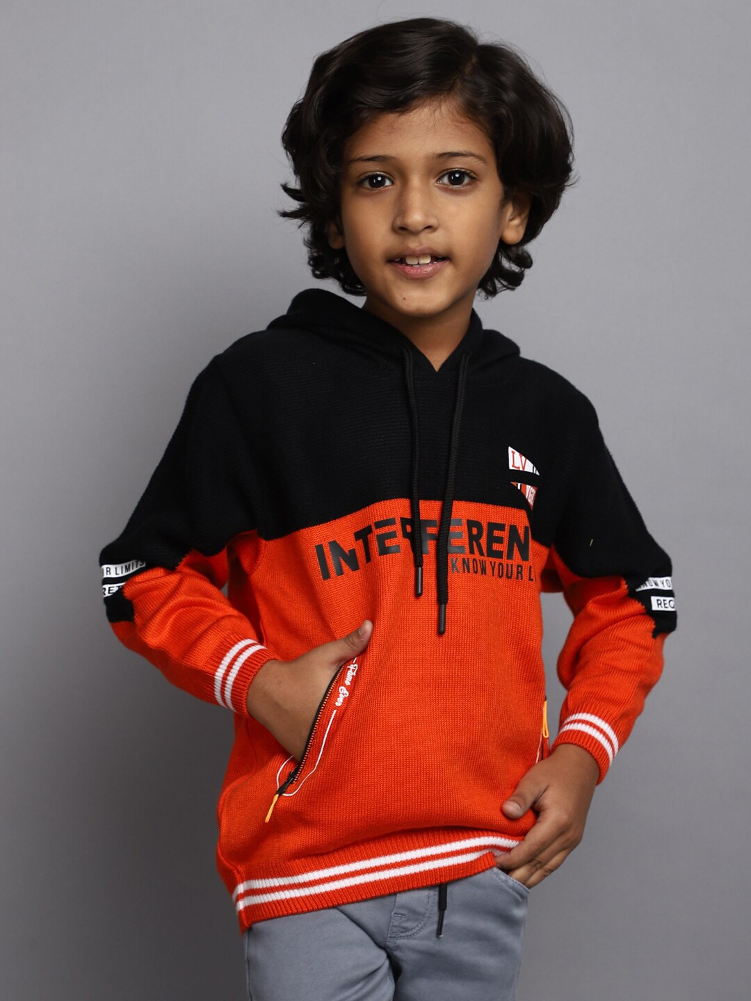 

V-Mart Boys Colourblocked Printed Daffodil Hooded Woollen Pullover, Orange