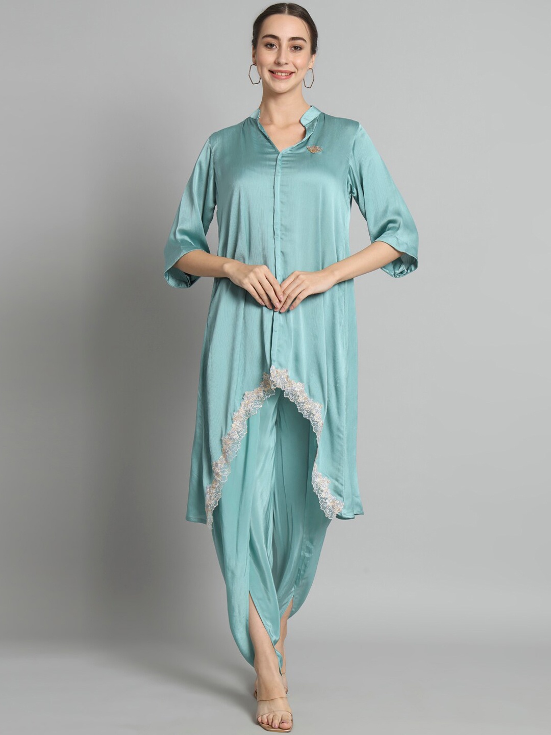 

Trinjann Mandarin Collar High-Low A-Line Kurta with Dhoti Pants, Blue