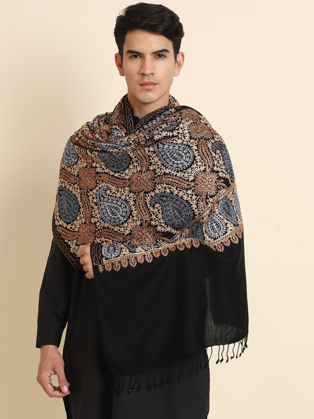 

Zamour Ethnic Motifs Embroidered Woollen Shawl, Black
