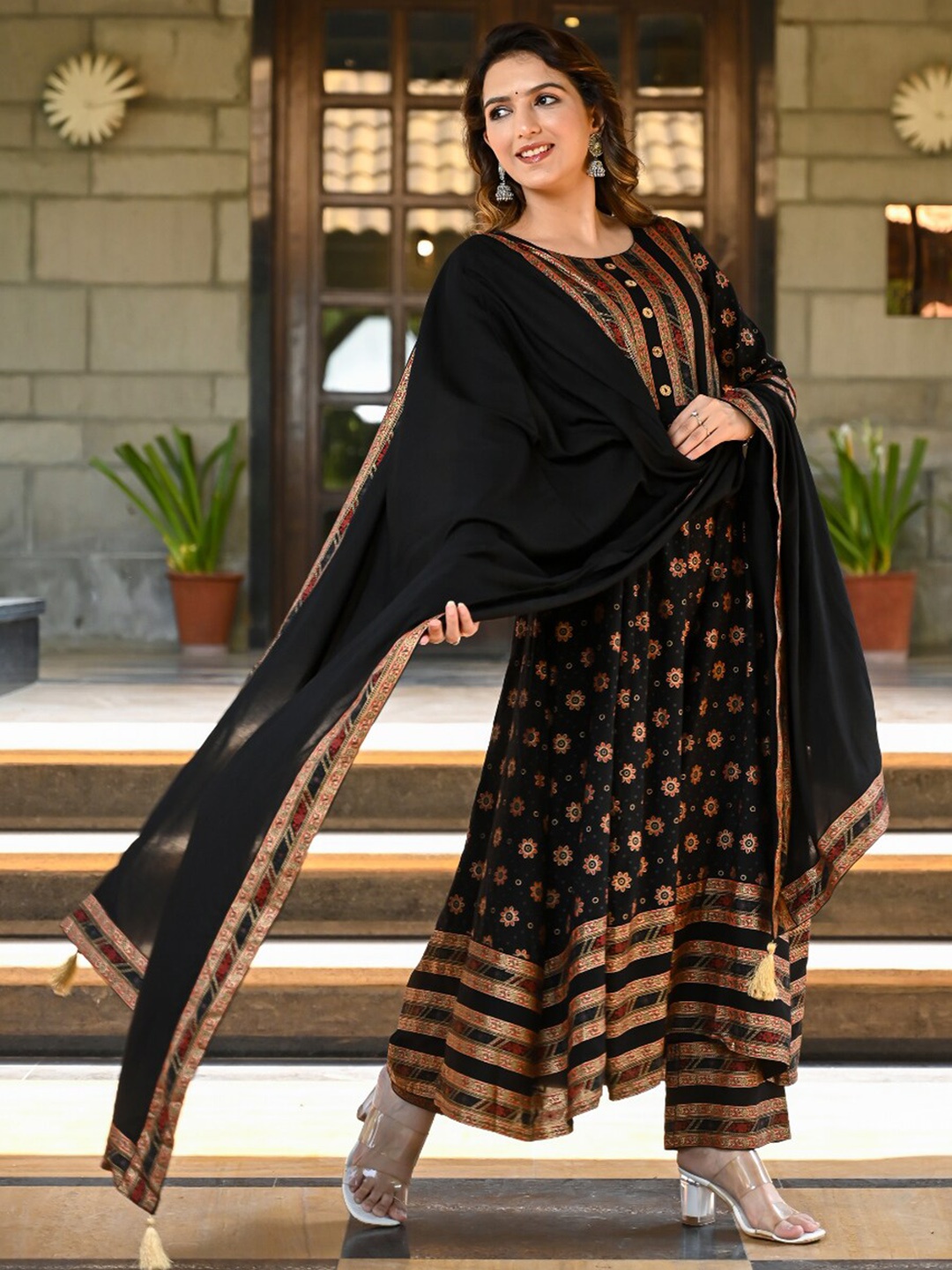 

DAEVISH Ethnic Motifs Printed Anarkali Kurta With Trousers & Dupatta, Black