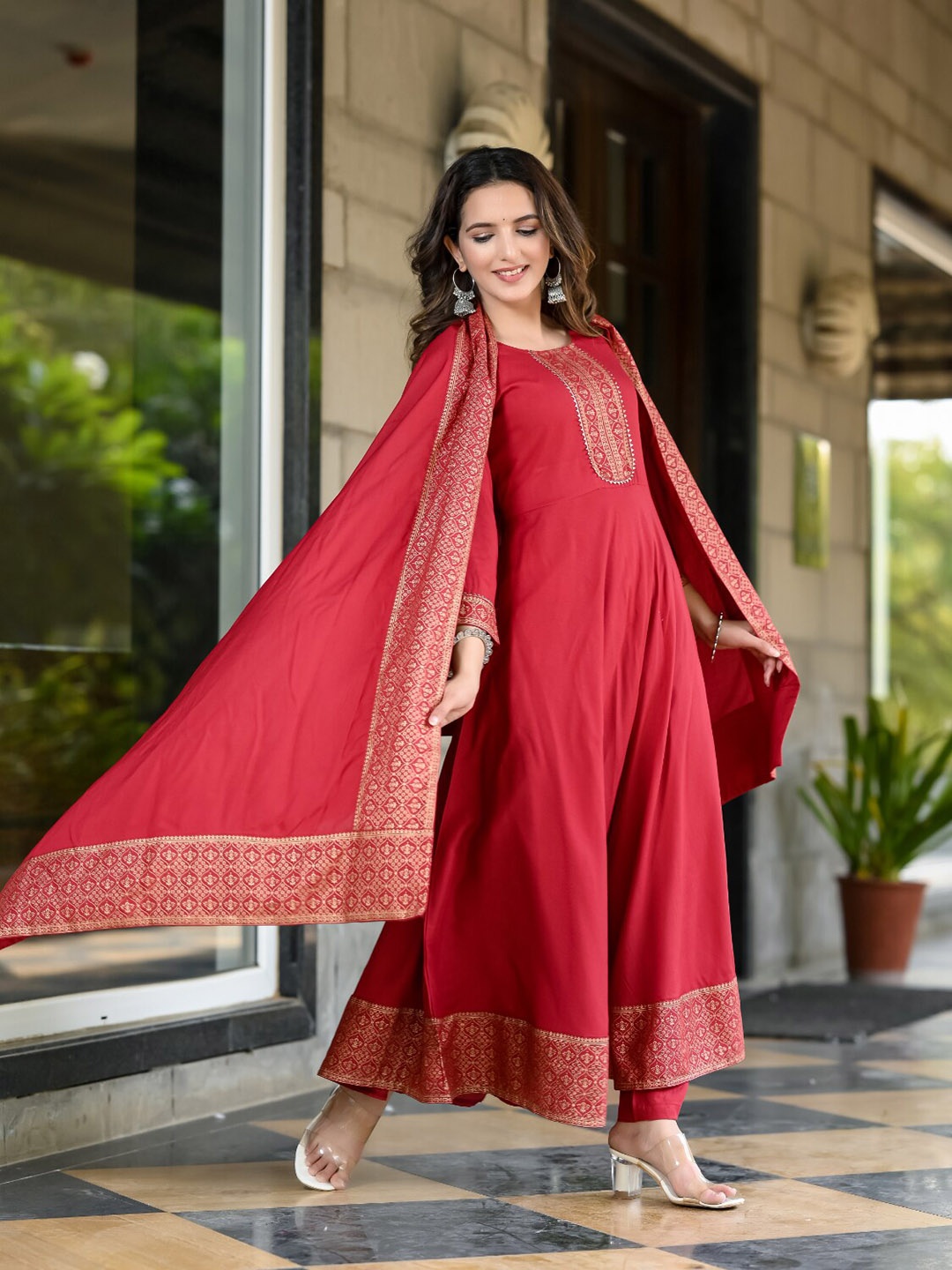 

DAEVISH Ethnic Motifs Yoke Design Gotta Patti Anarkali Kurta With Trousers & Dupatta, Maroon